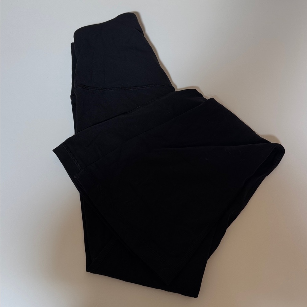 Lululemon v waist align yoga pants - Picture 4 of 4